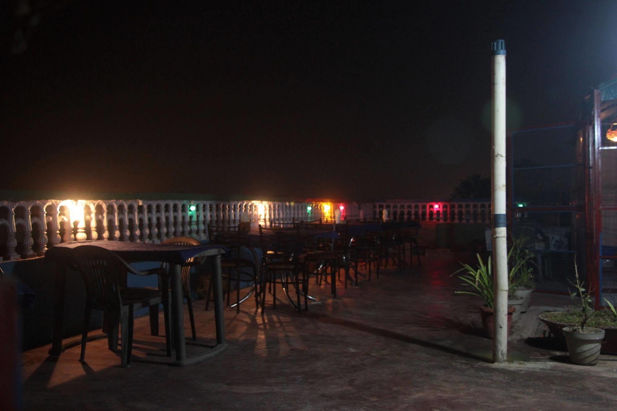 Pyrenees Homestay Agra (Uttar Pradesh) Exterior foto